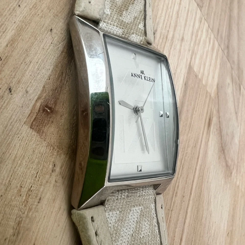 Anne Klein ladies rectangular silver tone dress watch NEW BATTERY